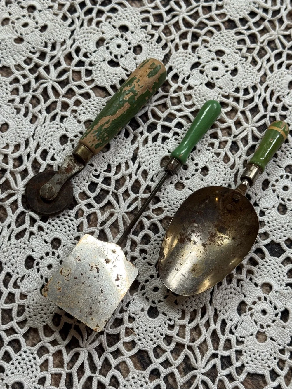 Vintage Green-Handled Metal Serving Utensils Set